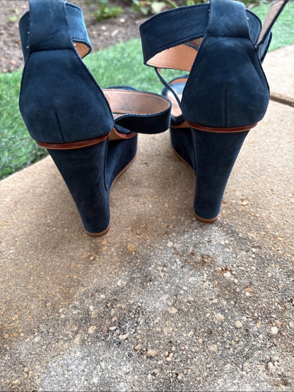 Dolce Vita Dark Blue Suede Crisscross Ankle Strap Block Heels - Picture 5 of 10
